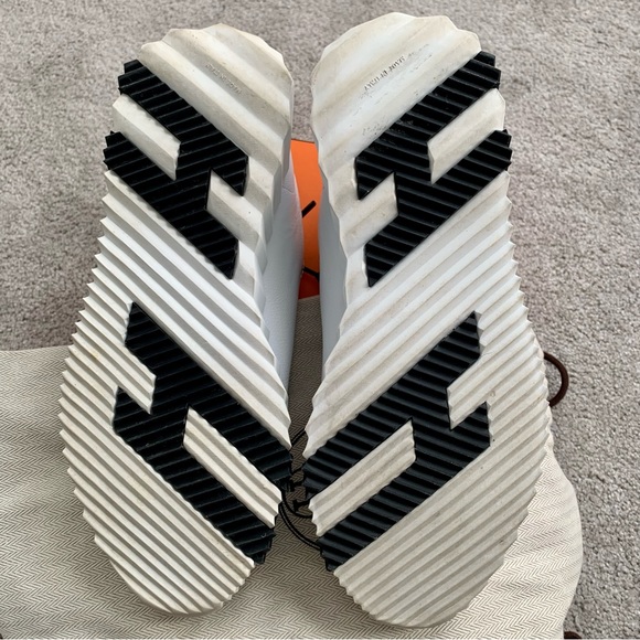 Hermes Blanc/Noir Bouncing Sneakers Size 39 Box Dust Bags - Picture 5 of 9